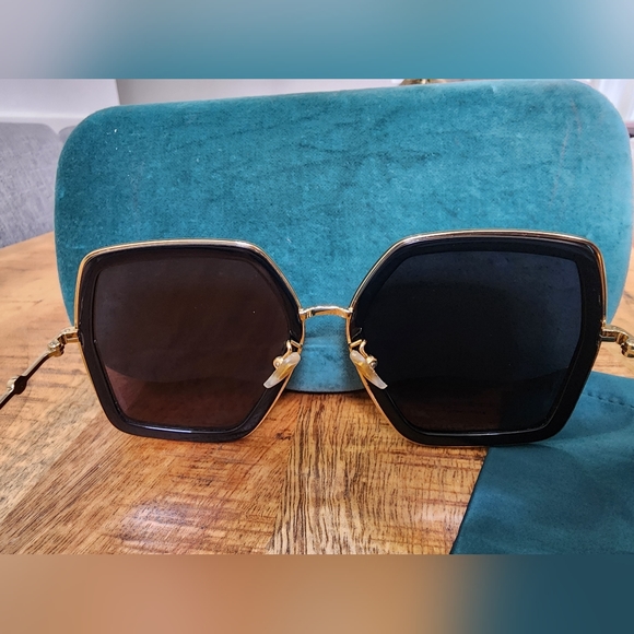 Gucci sunglasses - Picture 2 of 16